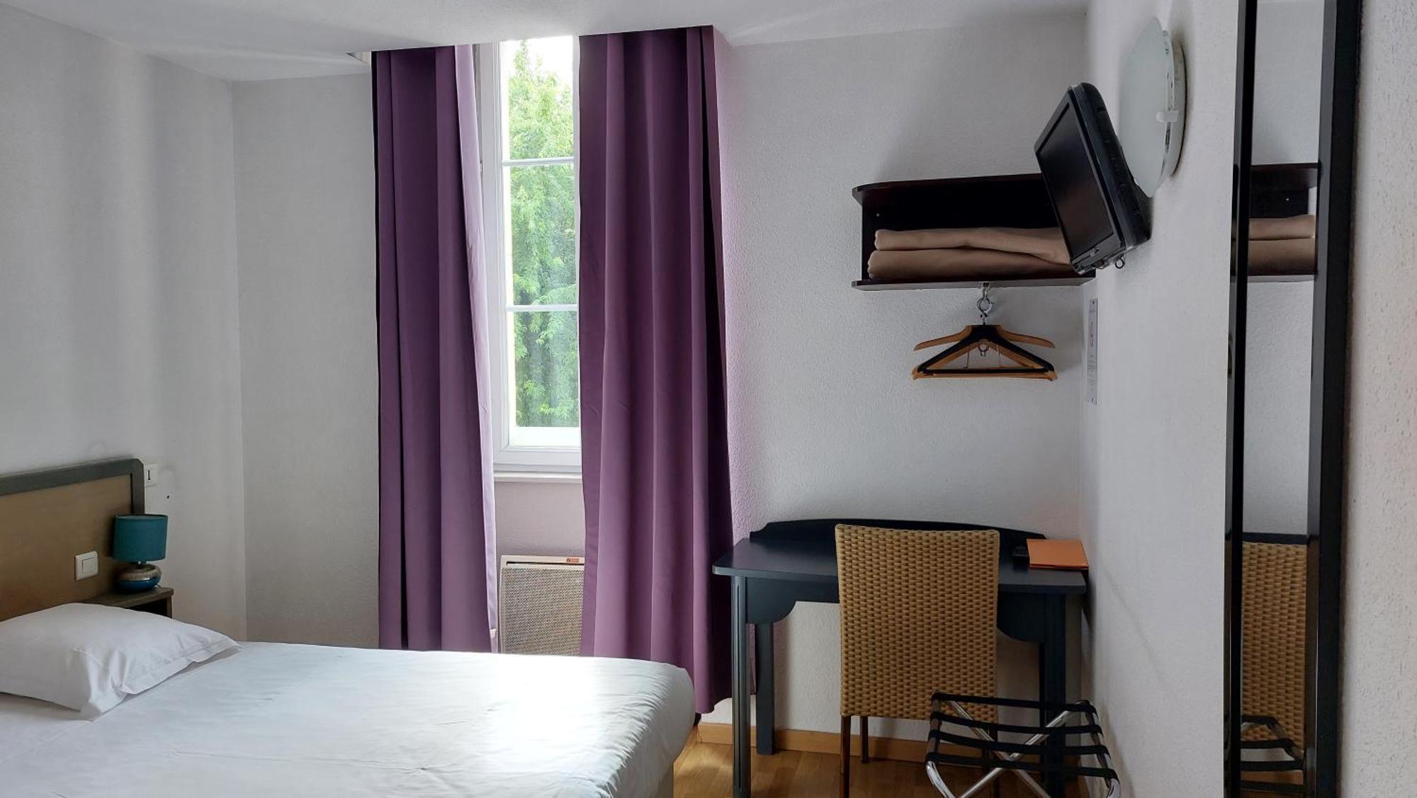 Hotel De France Espalion Bagian luar foto