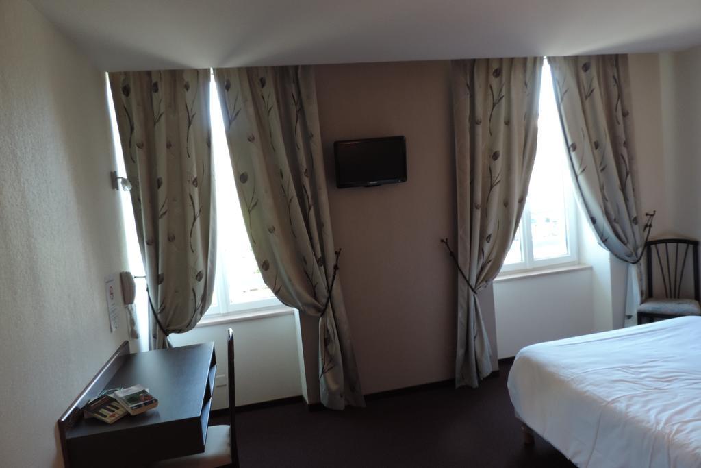 Hotel De France Espalion Bagian luar foto