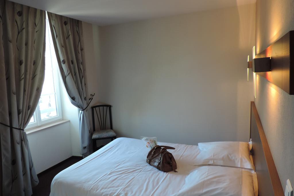 Hotel De France Espalion Bagian luar foto